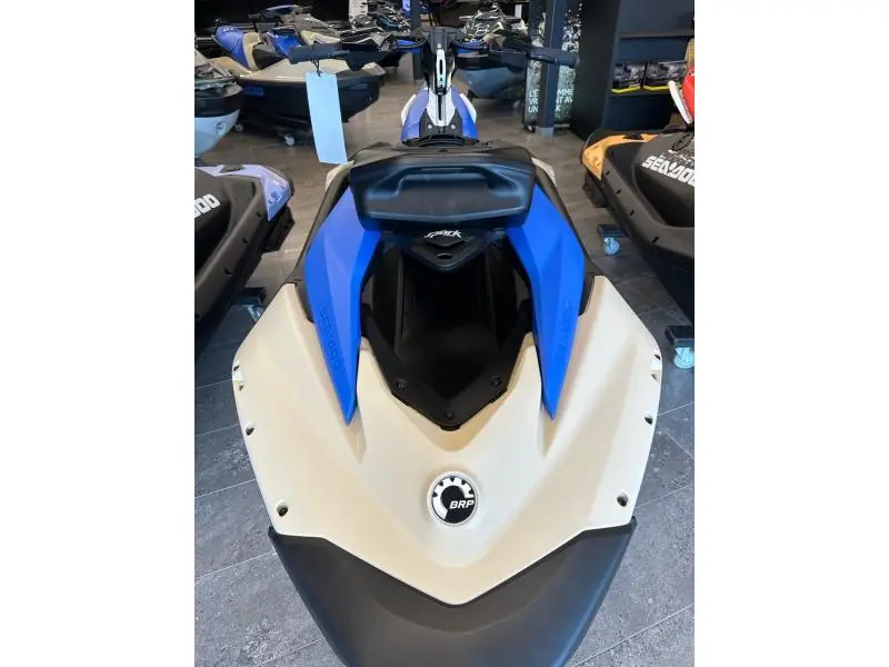 2025 Sea-Doo Spark Trixx 3P (Audio) thumbnail 2