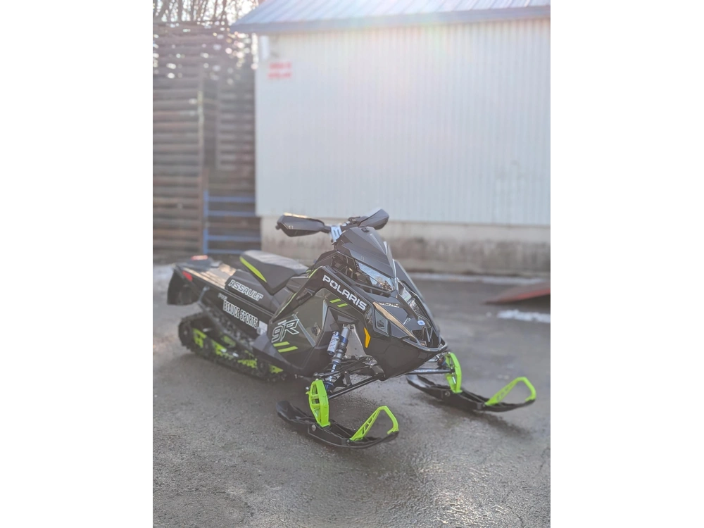 2026 Polaris Sno-26 9r Sb Assault 146 Switchback 900cc Démo Avec Clous alt
