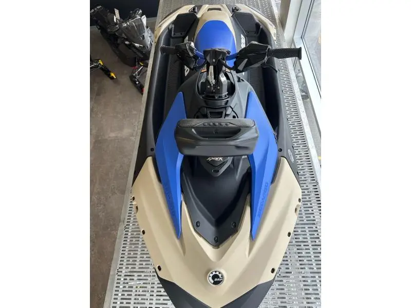 2025 Sea-Doo Spark Trixx 1P (Audio) thumbnail 3