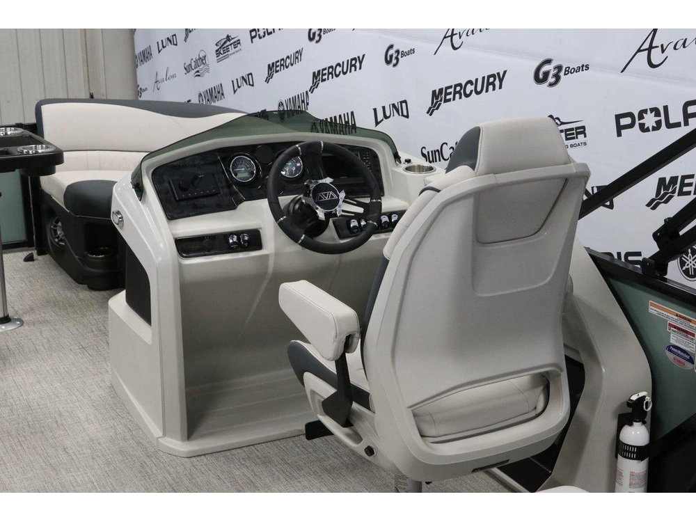 2026 Avalon Avalon Lsz 2385 Versatile Rear Bench Platinum + Yamaha Vmax 150 Hp alt