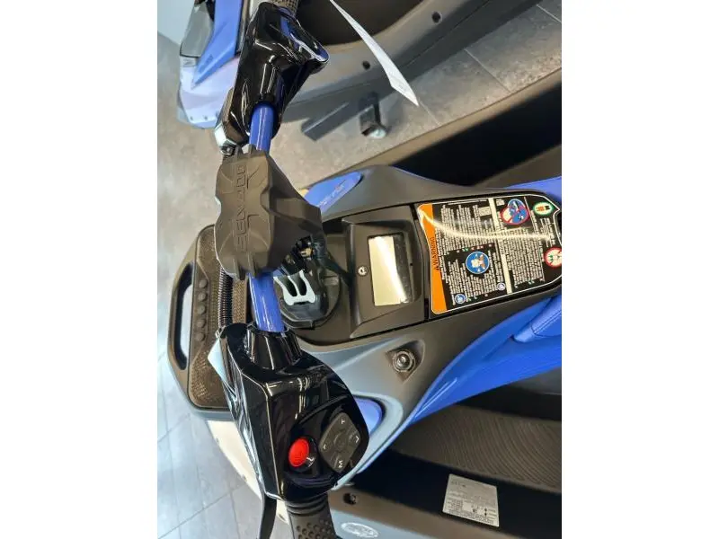 2025 Sea-Doo Spark Trixx 3P (Audio) thumbnail 6
