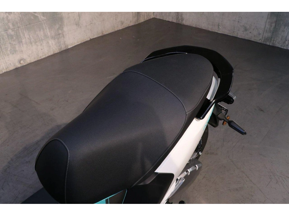 Yamaha Yamaha Neo's Scooter Electrique 2026 alt