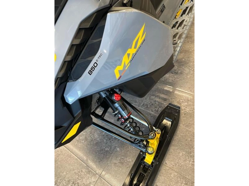 Ski-doo Mxz Adr W/ Blizzard Pkg 137 850 E-tec Ice Ripper Xt 1.25'' E.s. 2026 alt
