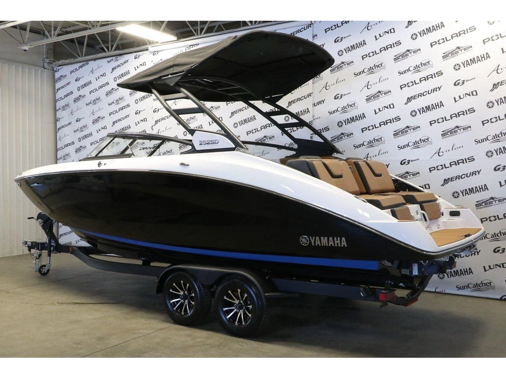 2026 Yamaha 252sd alt