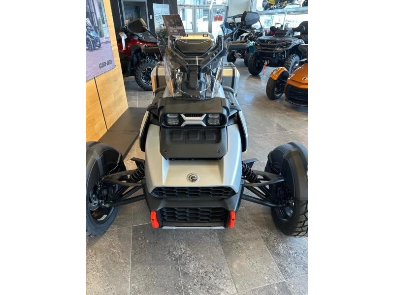 2025 Can-am Canyon Xt alt