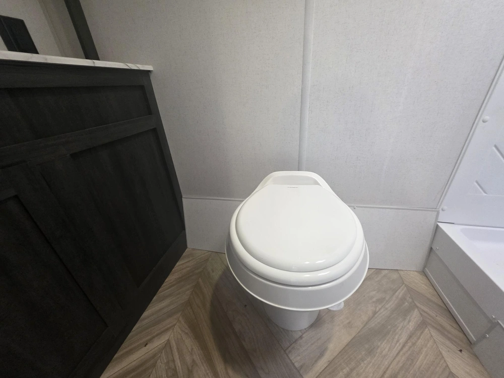 Autre Ascent Series 1660fqx 2022 alt