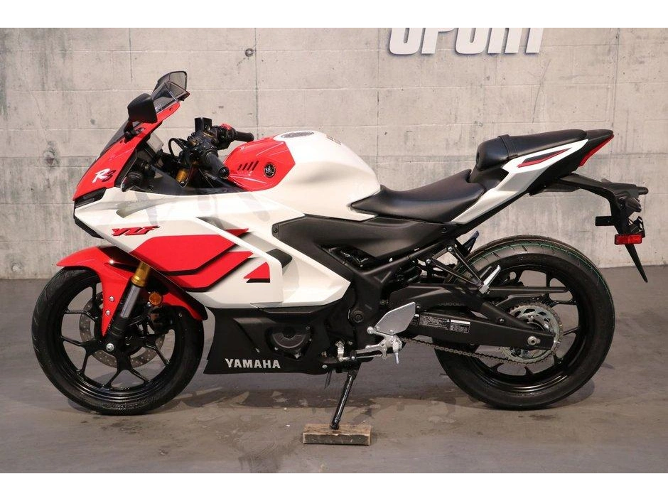 2026 Yamaha Yamaha Yzf-r3 alt