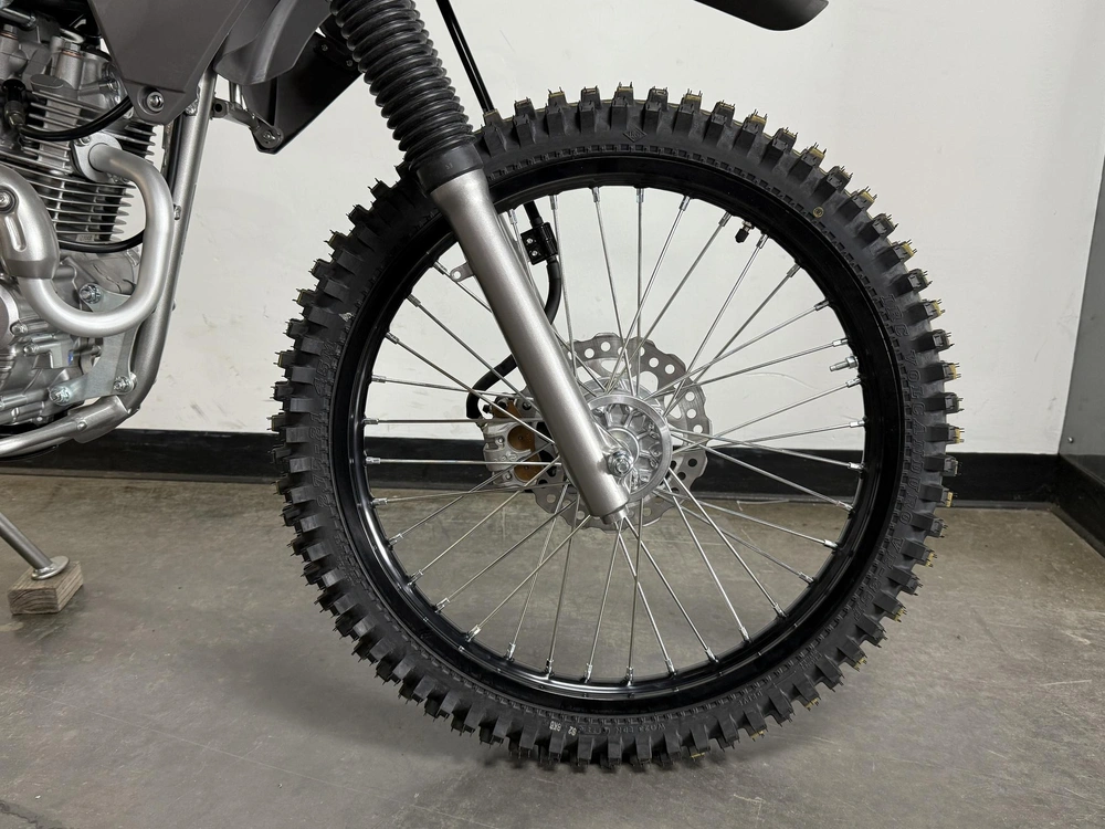 2025 Kawasaki Klx140r F alt