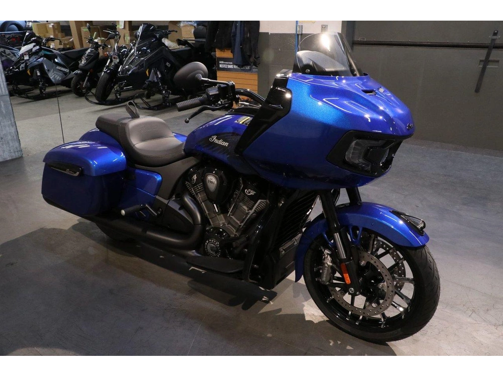 Indian Motorcycle Indian Challenger Dark Horse 2026 alt
