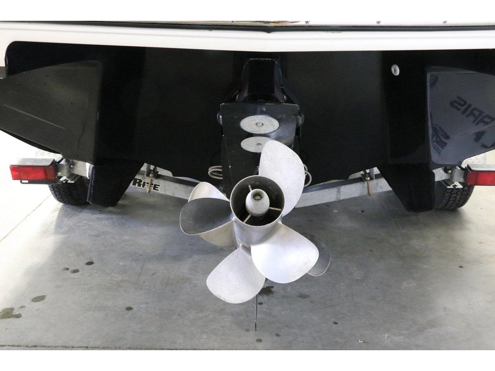 2021 Monterey Boats Monterey M4 + Mercruiser 6.2l alt