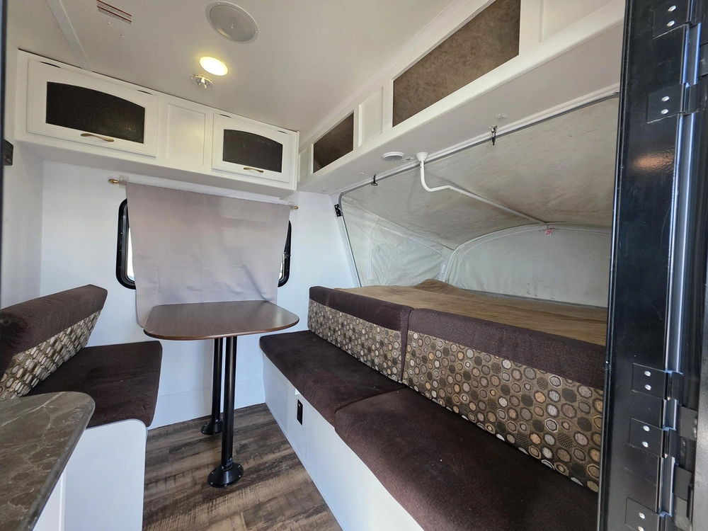 2016 Jayco Jay Feather 17xfd alt