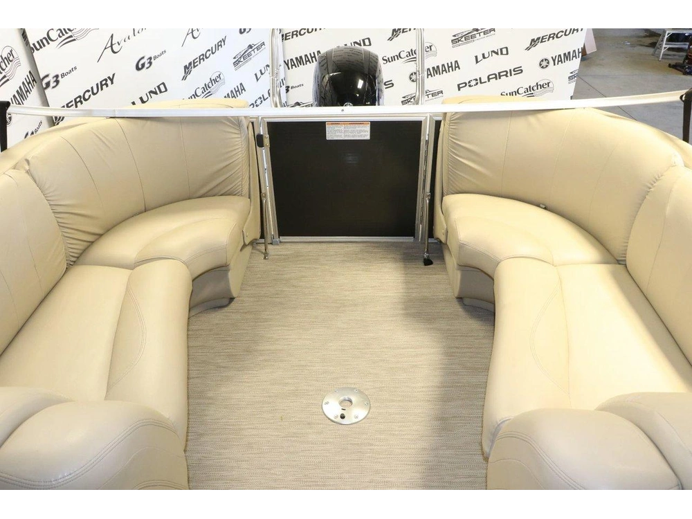 Legend Bayshore Ls + Mercury 150 Hp 2019 alt