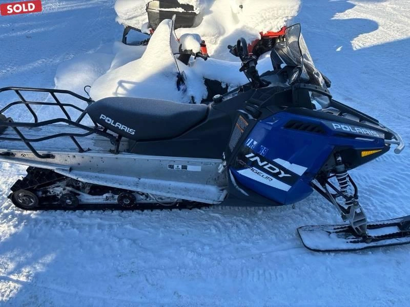 2016 Polaris 550 Indy Voyageur 155 alt