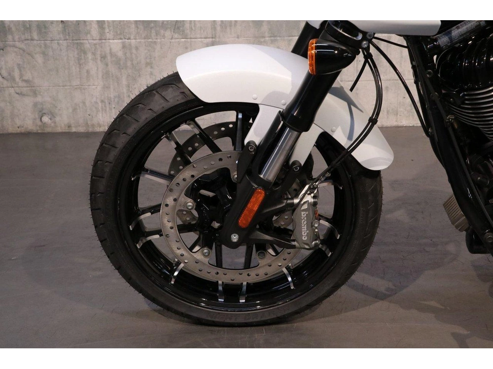 Indian Motorcycle Sport Chief Enr. 2024 alt