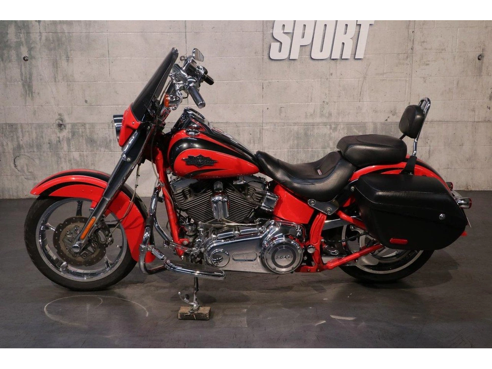 2011 Harley-davidson Harley-davidson Cvo Softail Convertible (flstse2) alt