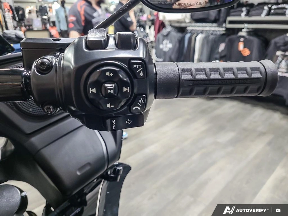 2026 Harley-davidson Road Glide alt