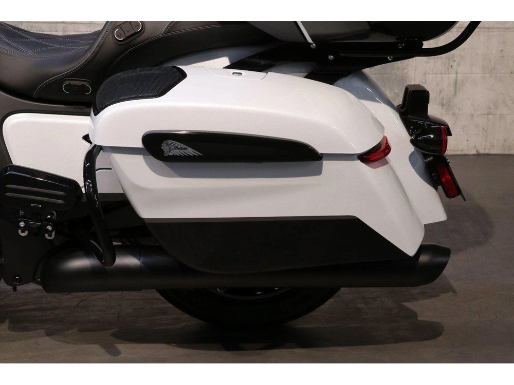 Indian Motorcycle Indian Roadmaster Powerplus Dark Horse +112 & Powerband Audio 2026 alt