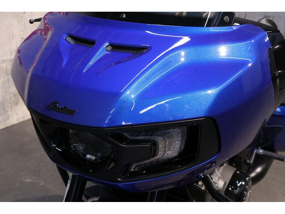 2026 Indian Motorcycle Challenger Dark Horse +112 & Powerband Audio alt
