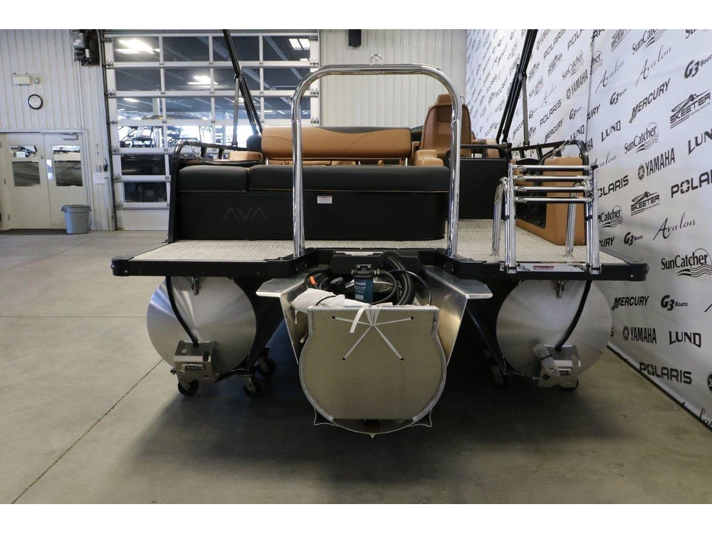 2026 Avalon Avalon Lsz 2385 Versatile Rear Bench Platinum + Yamaha Vmax 150 Hp alt