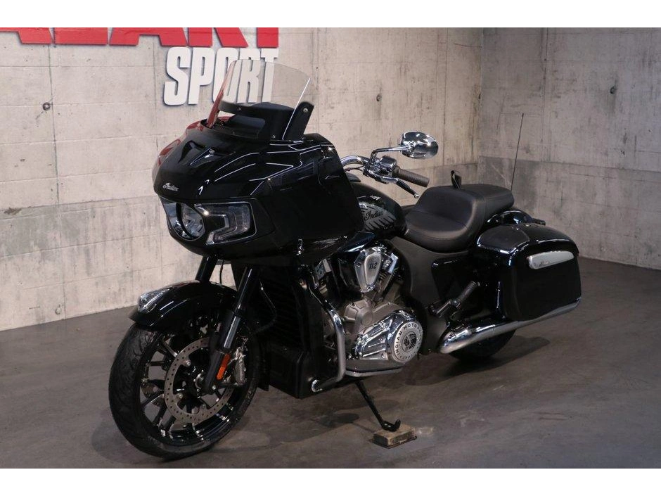 2026 Indian Motorcycle Indian Challenger Limited + 112 & Powerband Audio alt