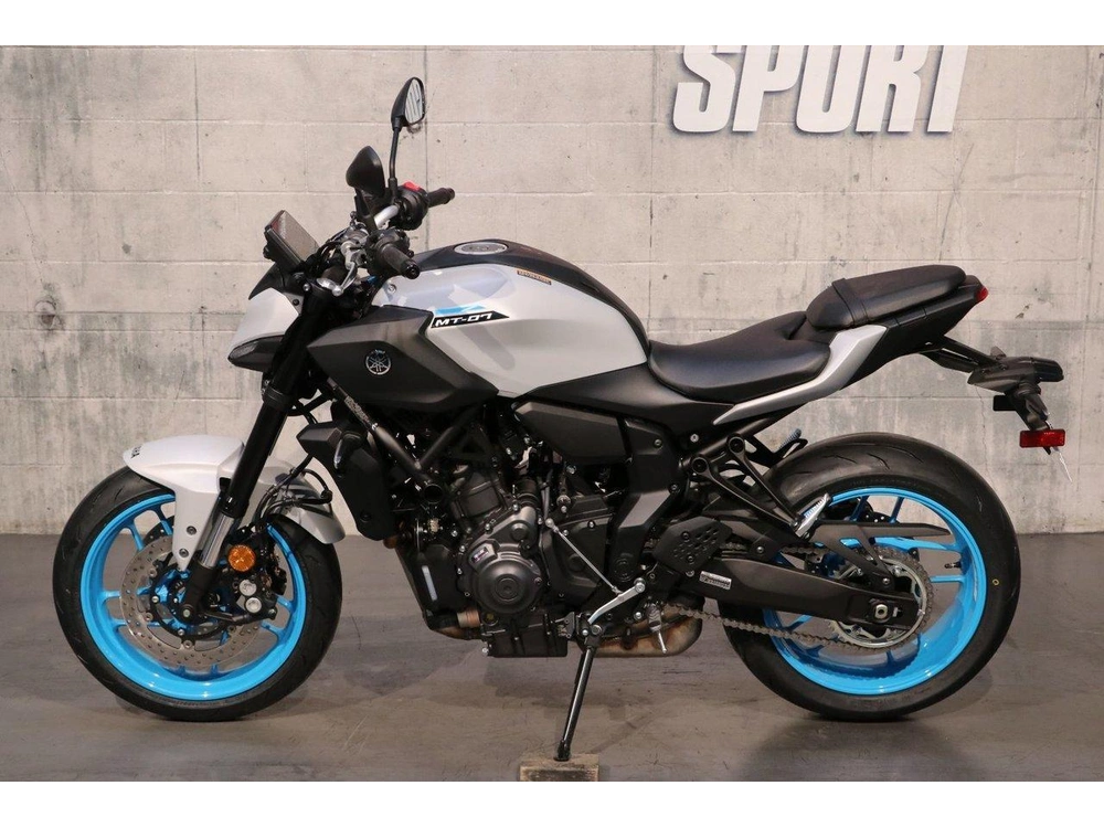 Yamaha Mt-07 2025 alt