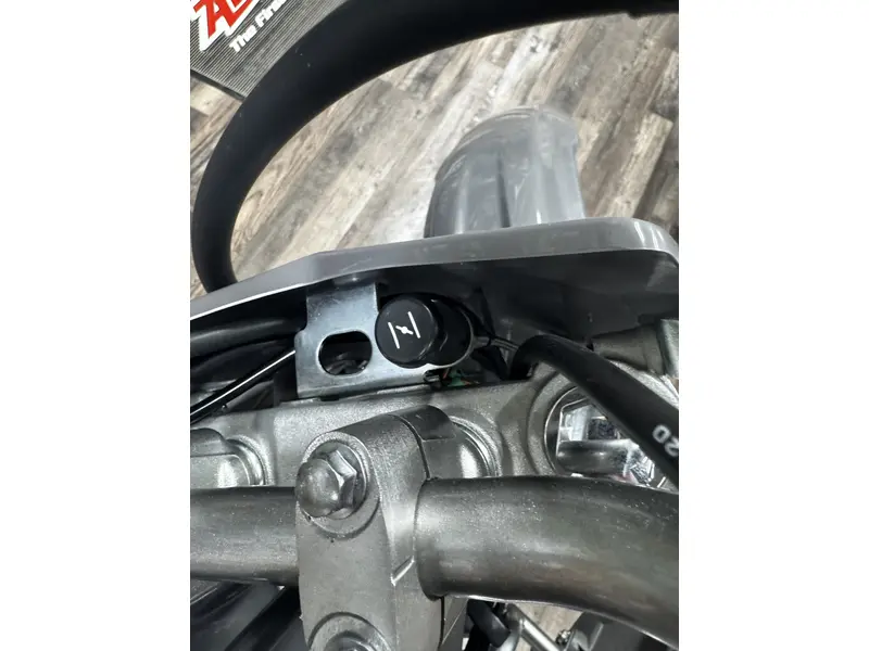 2025 Kawasaki KLX140R L thumbnail 9