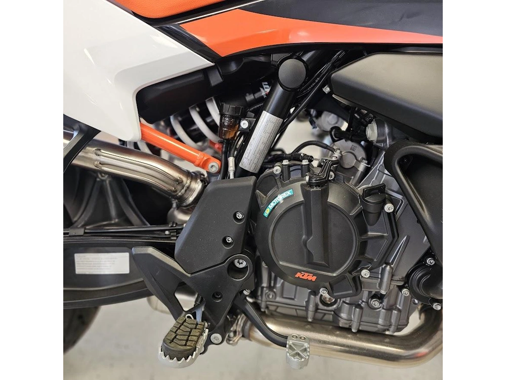 2024 Ktm 890 Smt alt