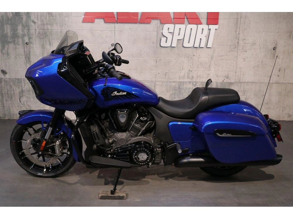 Indian Motorcycle Challenger Dark Horse 2026 alt