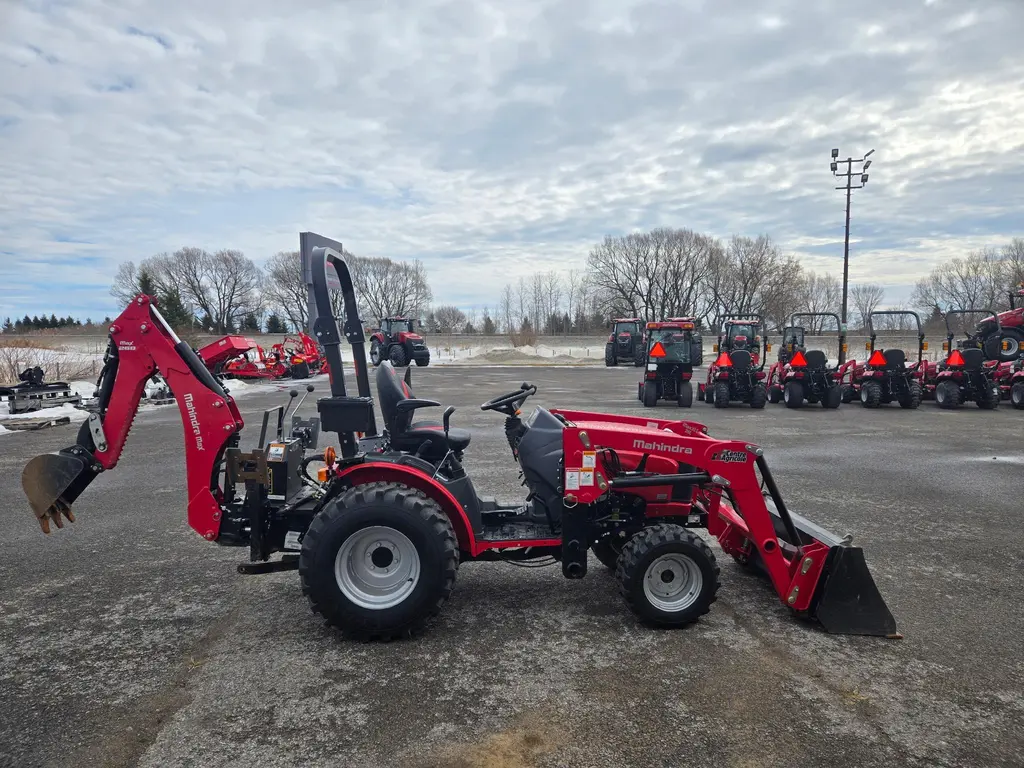 2023 Mahindra Max26XLT