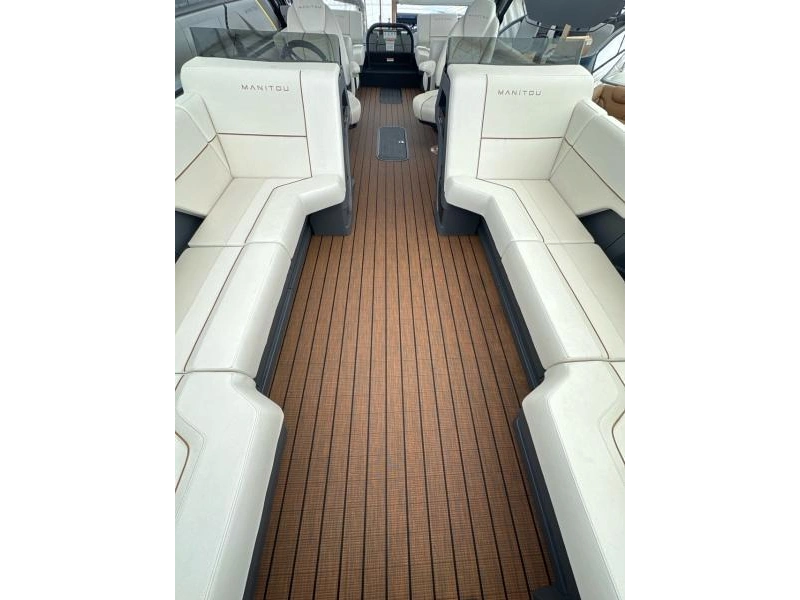 Manitou 24 Explore Navigator Stealthde 2025 alt