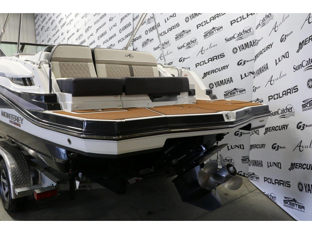 2021 Monterey Boats Monterey M4 + Mercruiser 6.2l alt