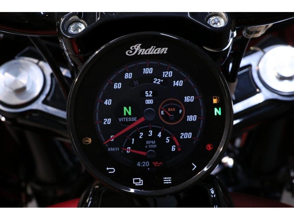 Indian Motorcycle Sport Chief 2024 alt