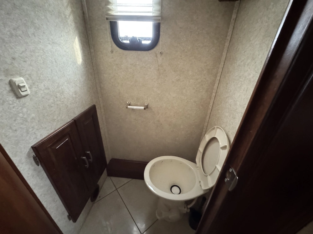 2014 Forest River Georgetown 378ts alt