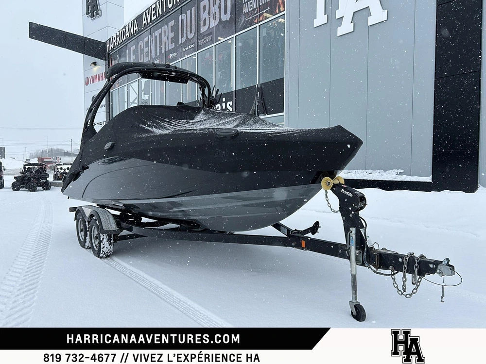 Yamaha 212x 2017 alt