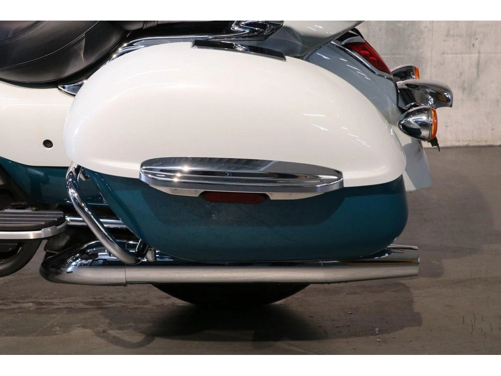 Kawasaki Vulcan 1700 Voyageur 2022 alt
