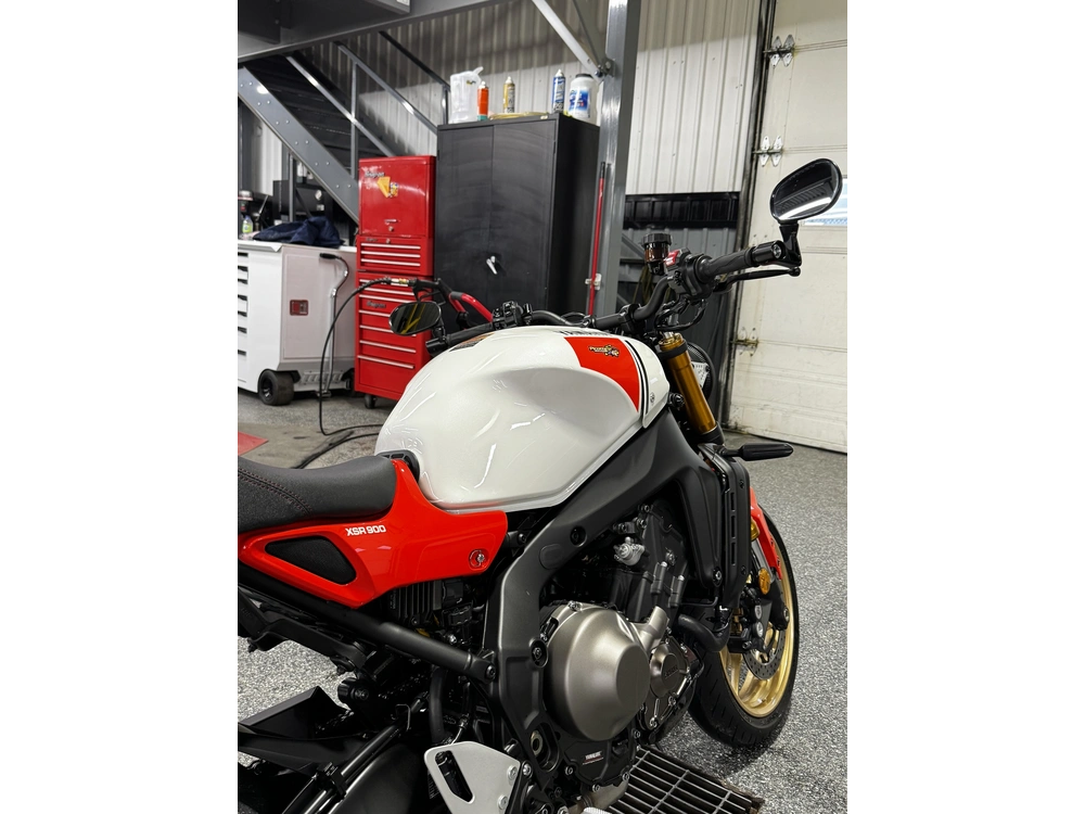 2024 Yamaha Xsr900 alt