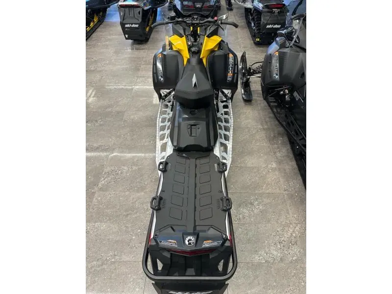 Ski-Doo TUNDRA SPORT 600 EFI Cobra 1.6'' E.S. 2026