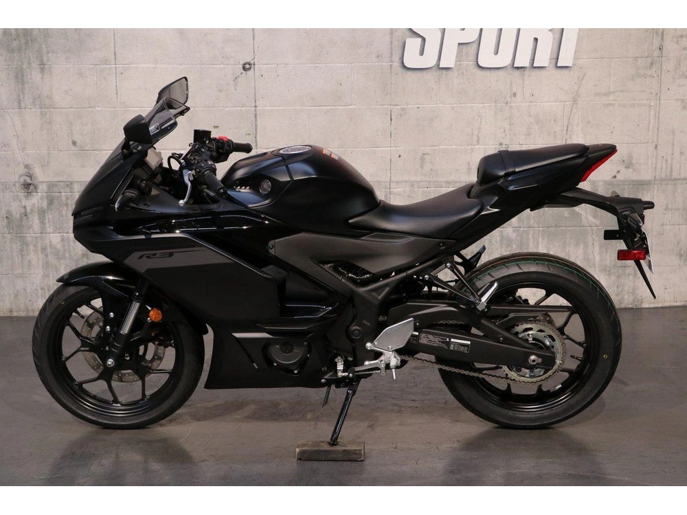 Yamaha Yzf-r3 2025 alt