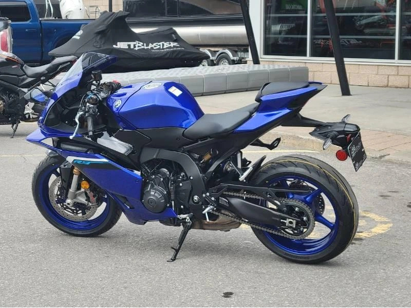 Yamaha Yzf-r9 2026 alt