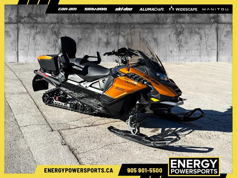Ski-Doo GRAND TOURING LE w/ PLATINUM Pkg 900 ACE Turbo R Silent Ice Track II 1.25" E.S. w/ 10.25" Touchscreen 2025