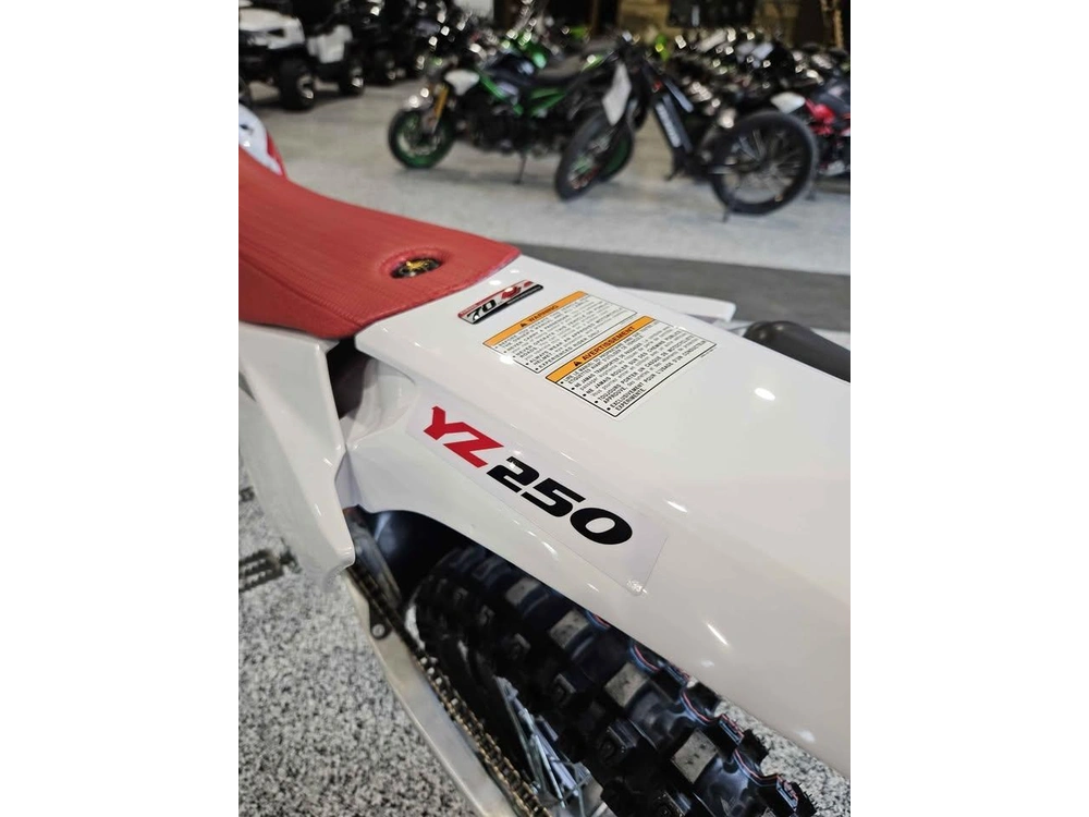 2026 Yamaha Yz 250 70th Anniversary Edition alt