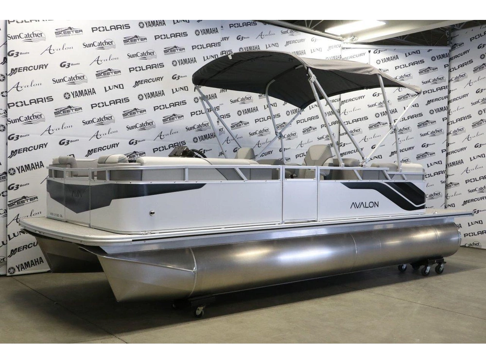 2026 Avalon Venture 2180 Quad Lounger + Yamaha 70 Hp alt