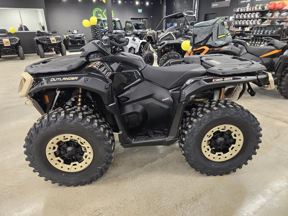 2026 Brp Outlander Backcountry 1000r alt