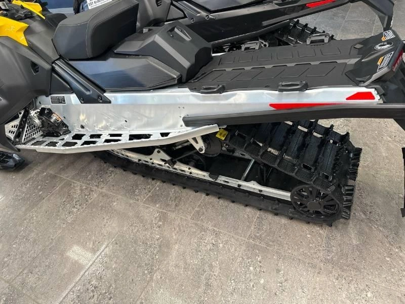 Ski-doo Tundra Sport 600 Efi Cobra 1.6'' E.s. 2026 alt