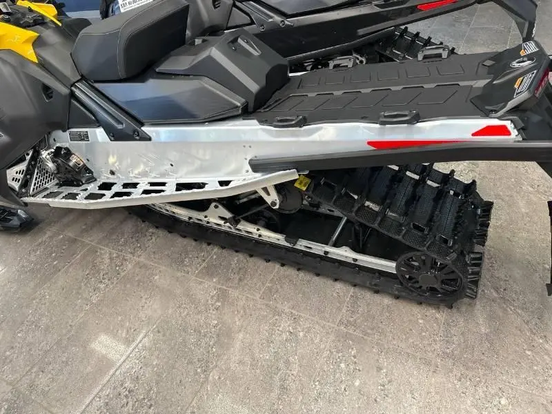 Ski-Doo TUNDRA SPORT 600 EFI Cobra 1.6'' E.S. 2026