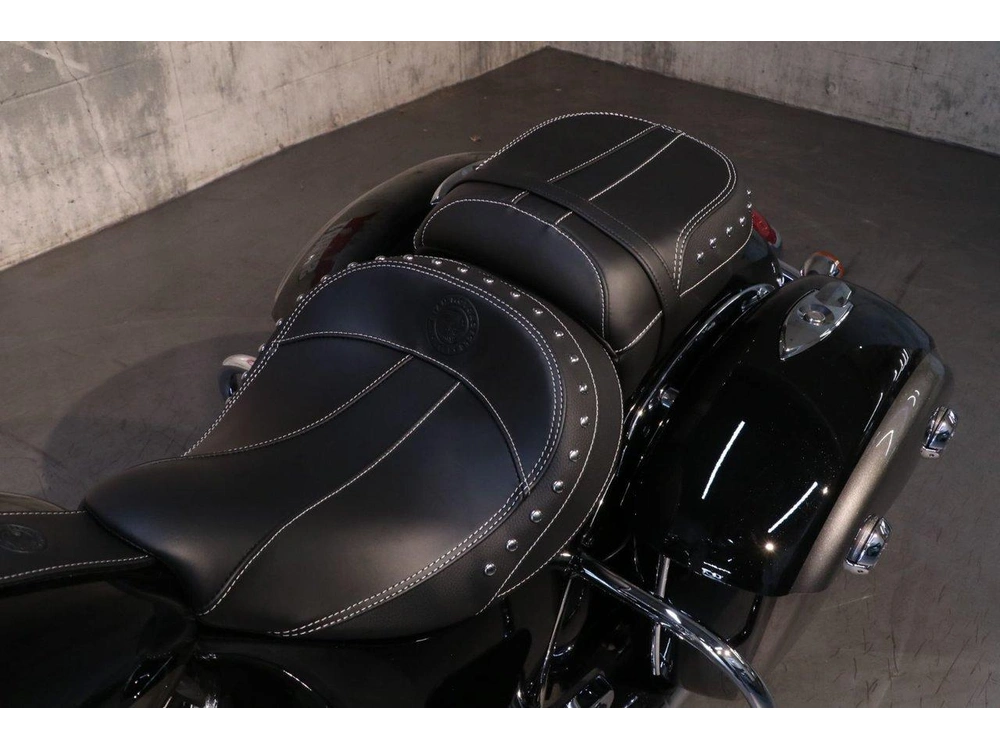 2025 Indian Motorcycle Indian Springfield alt