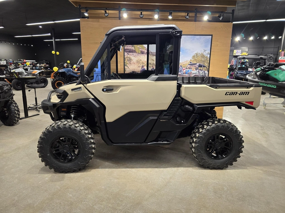 2026 Brp Defender Limited Cab Hd11 alt