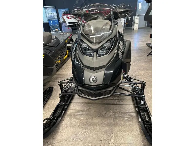 Ski-Doo BACKCOUNTRY ADRENALINE (43'') 850 E-TEC Storm 150 1.5'' E.S. 2026