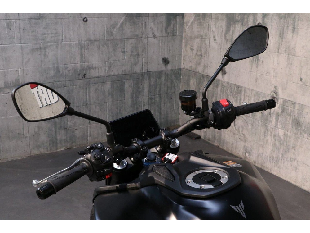2025 Yamaha Mt-09 alt