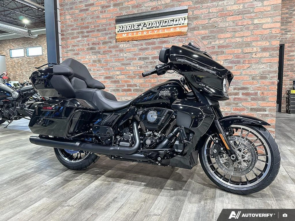 2026 Harley-davidson Street Glide Limited alt